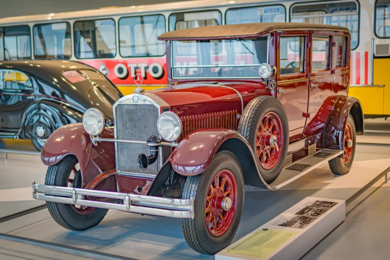 Музей Мерседес-Бенз в Штутгарте - 18 - 1927 Mercedes-Benz 12/55 PS Pullman-Limousine